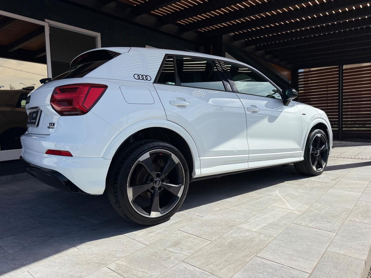 Audi Q2 2.0 TDI quattro S tronic S Line Tetto Full Full