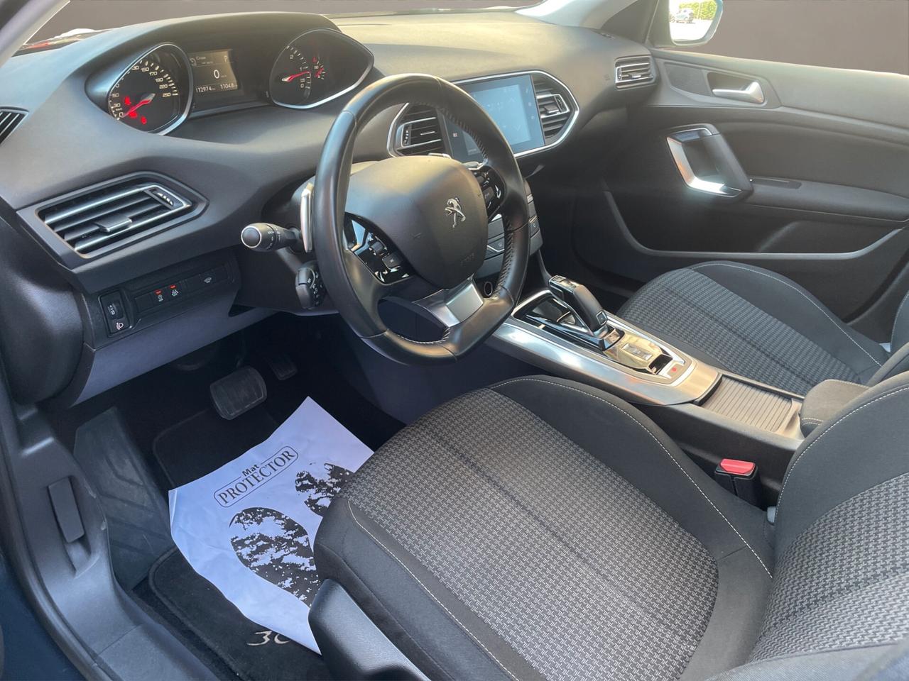 Peugeot 308 UNICO PROPRIETARIO - AUTOMATICA NEOPATENTATI