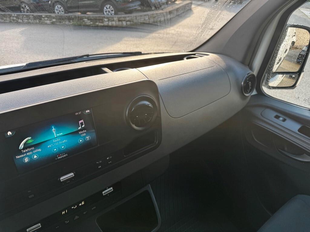 Mercedes-Benz Sprinter Cargo Van