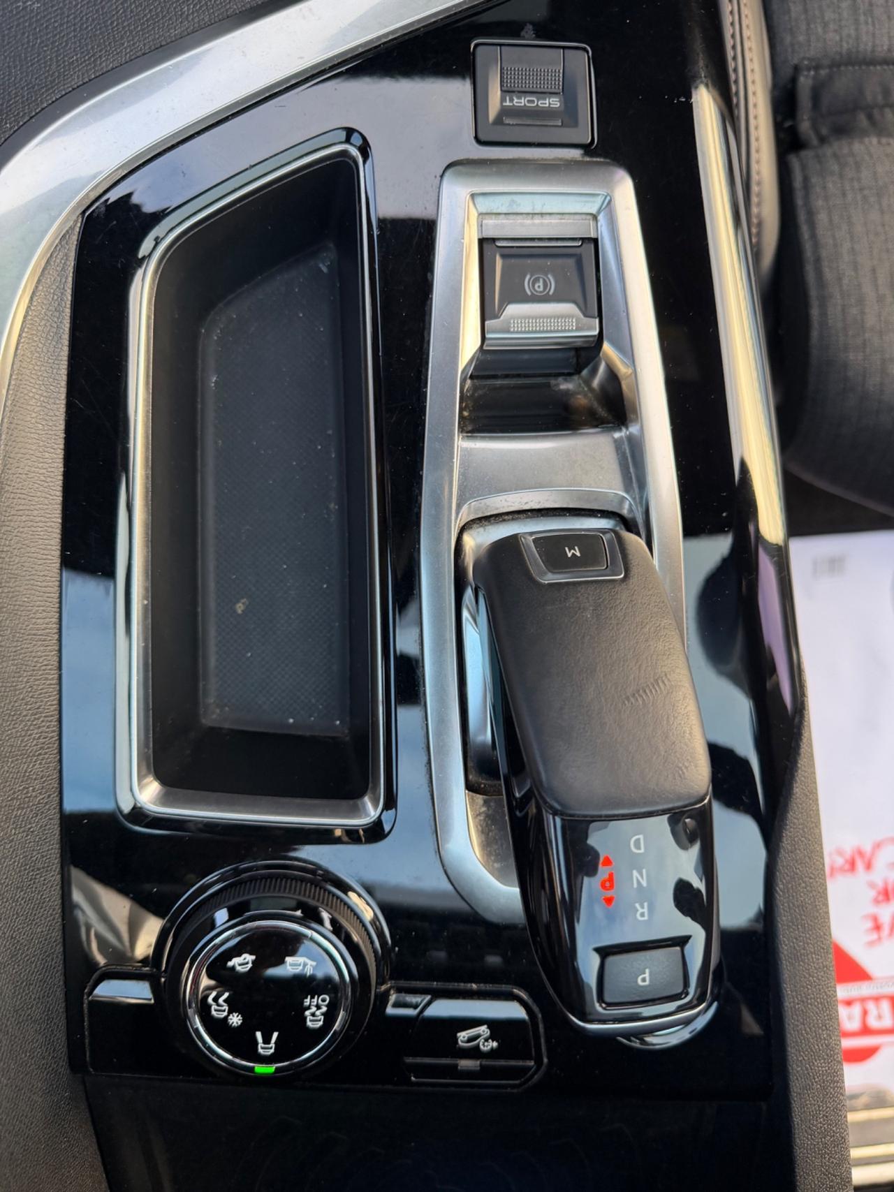 PEUGEOT 5008 1.6 HDI 120 EAT6 7POSTI GTLINE TETTO