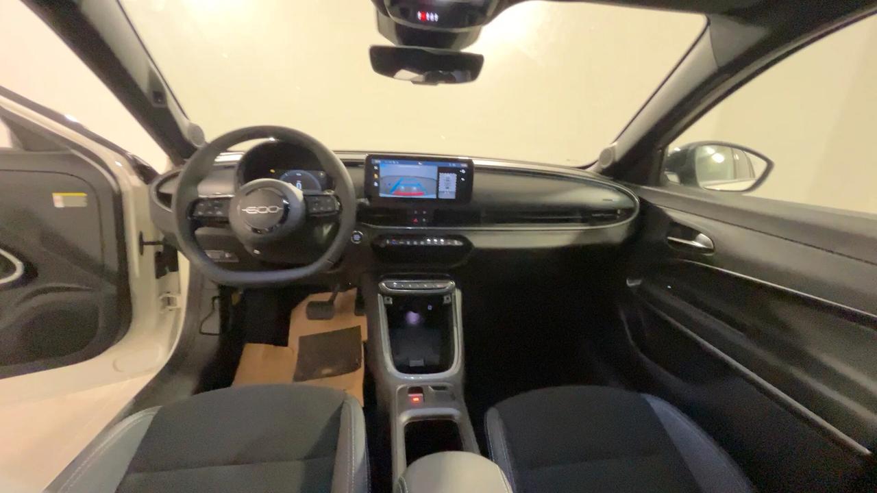 Fiat 600 Hybrid 110 CV DCT MHEV Sport Edizione Milano Cortina 26