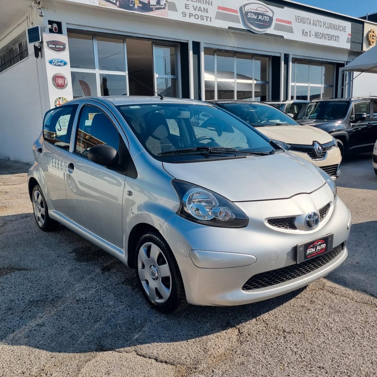 Toyota Aygo 1.0 12V VVT-i 5 porte Now