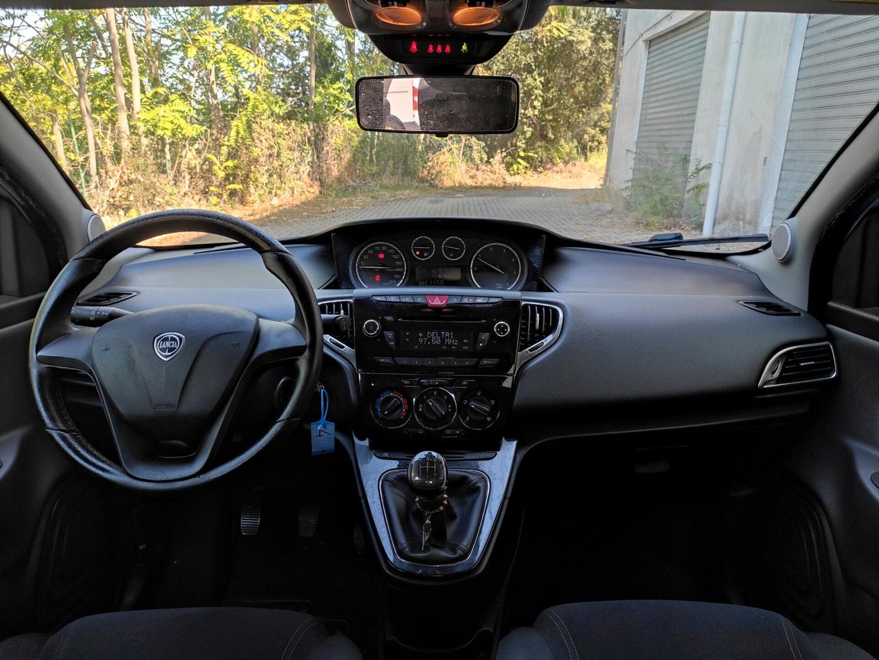 Lancia Ypsilon 1.3 MJT 16V 5 porte