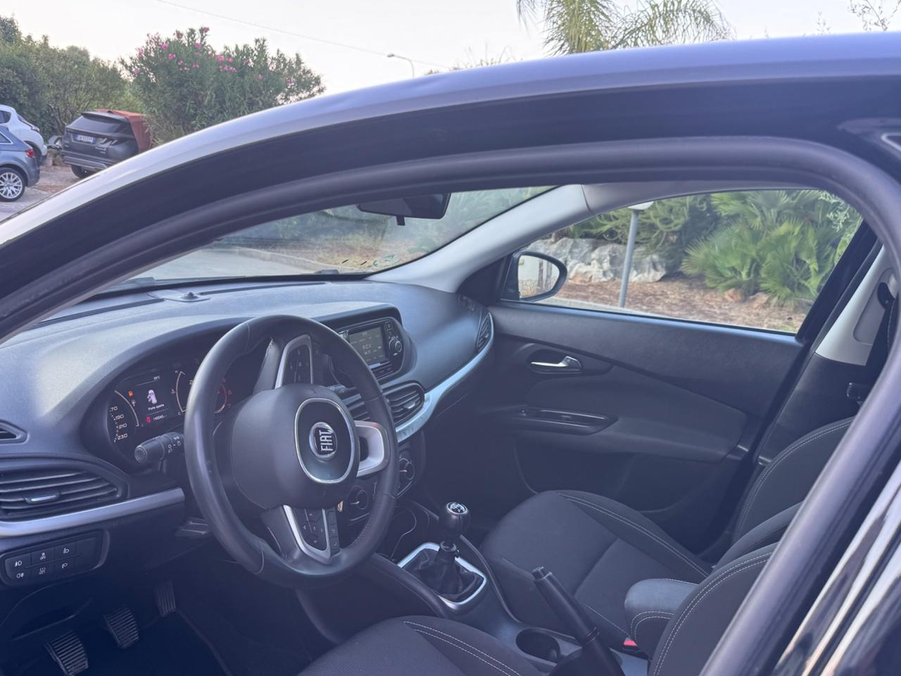 Fiat Tipo 1.6 Mjt S&S 5 porte Easy