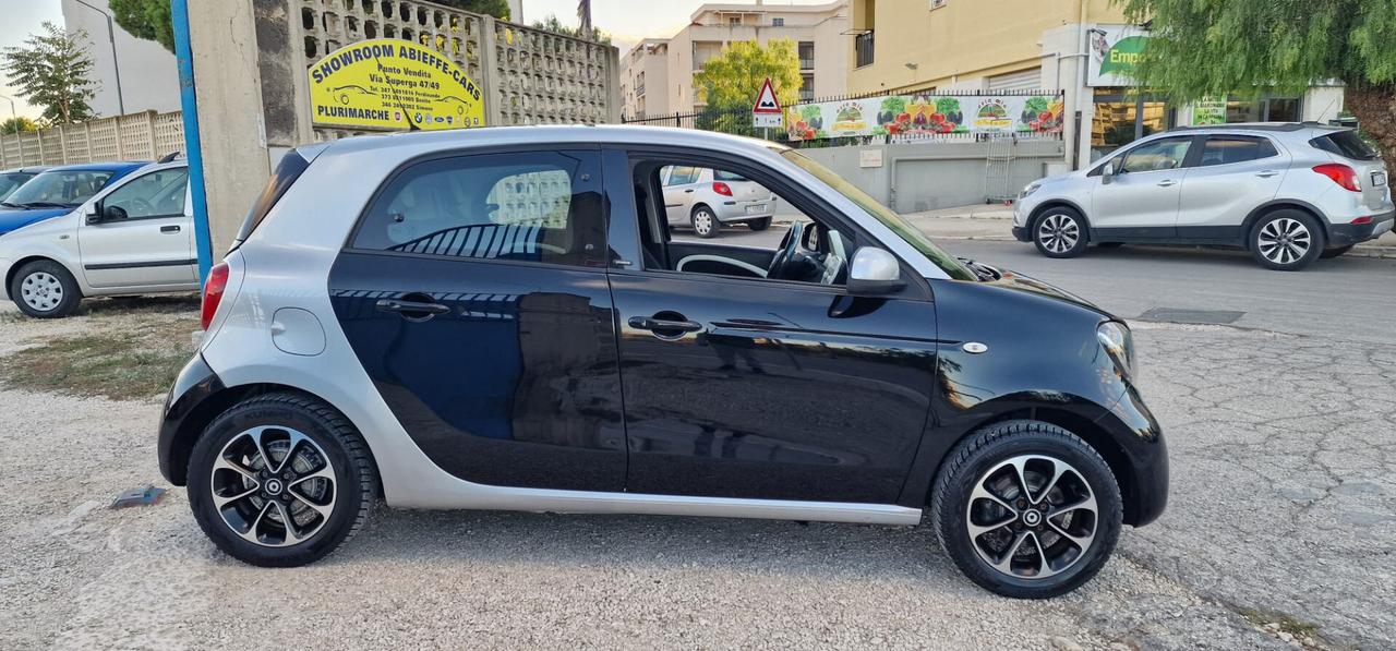 Smart ForFour 70 1.0 Prime 2015