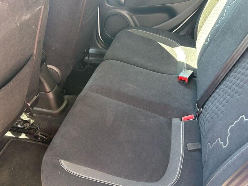 FIAT Punto 1.4 Natural Power Lounge 70cv