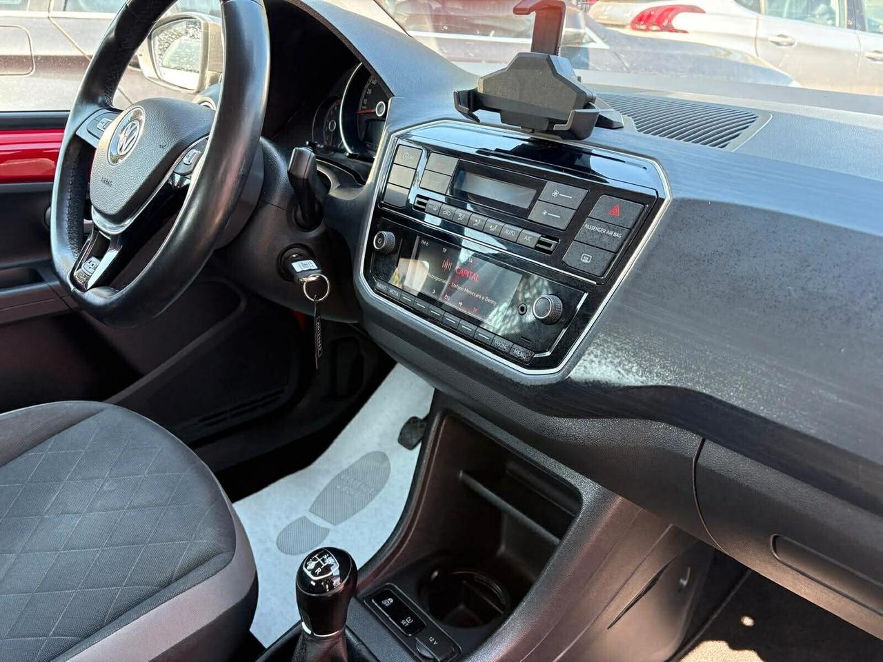 Volkswagen up! CROSS 1.0 75 CV 5p.