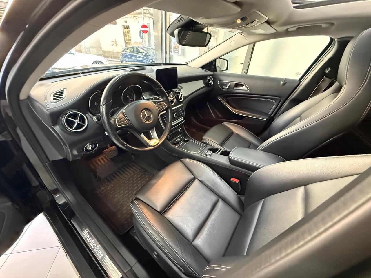 Mercedes-benz GLA 200 d AUTOMATIC PREMIUM NIGHT ED