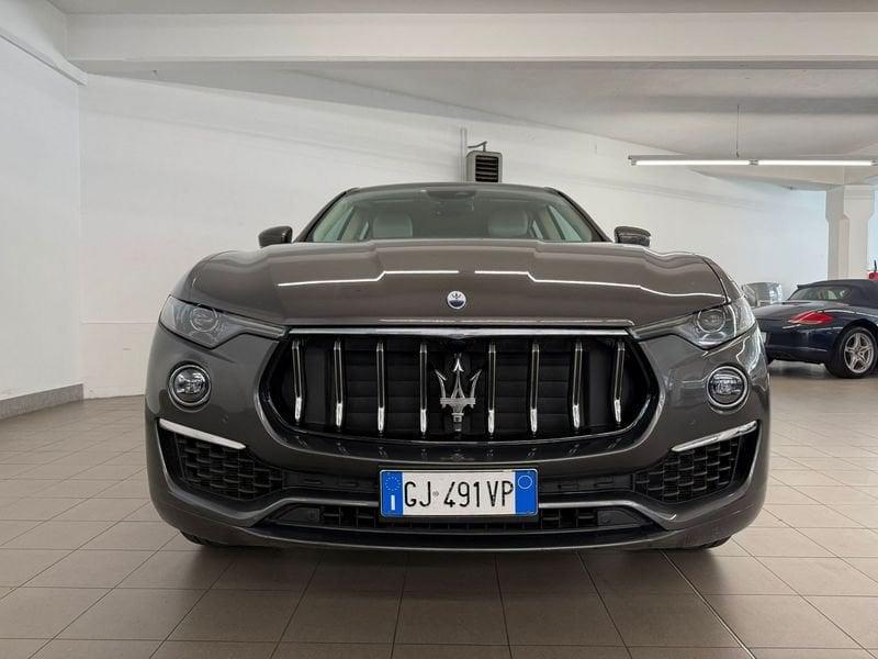 Maserati Levante 330 CV MHEV GT INTERNI BIANCHI
