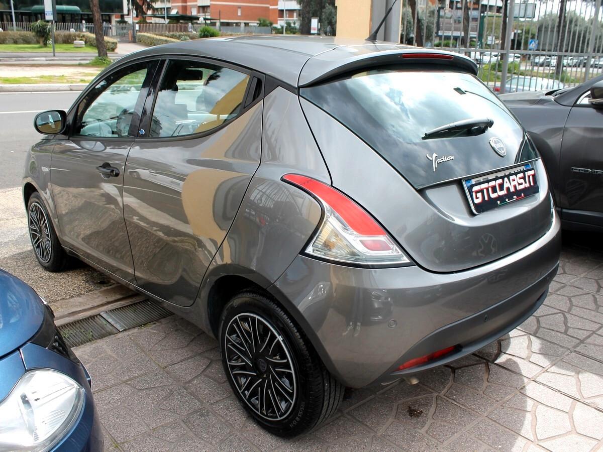 Lancia Ypsilon 1.2 69 CV 5 porte GPL Ecochic Elefantino Blu GPL CASAMADRE 69cv SENSORI PARK UNIPRO IVA DED