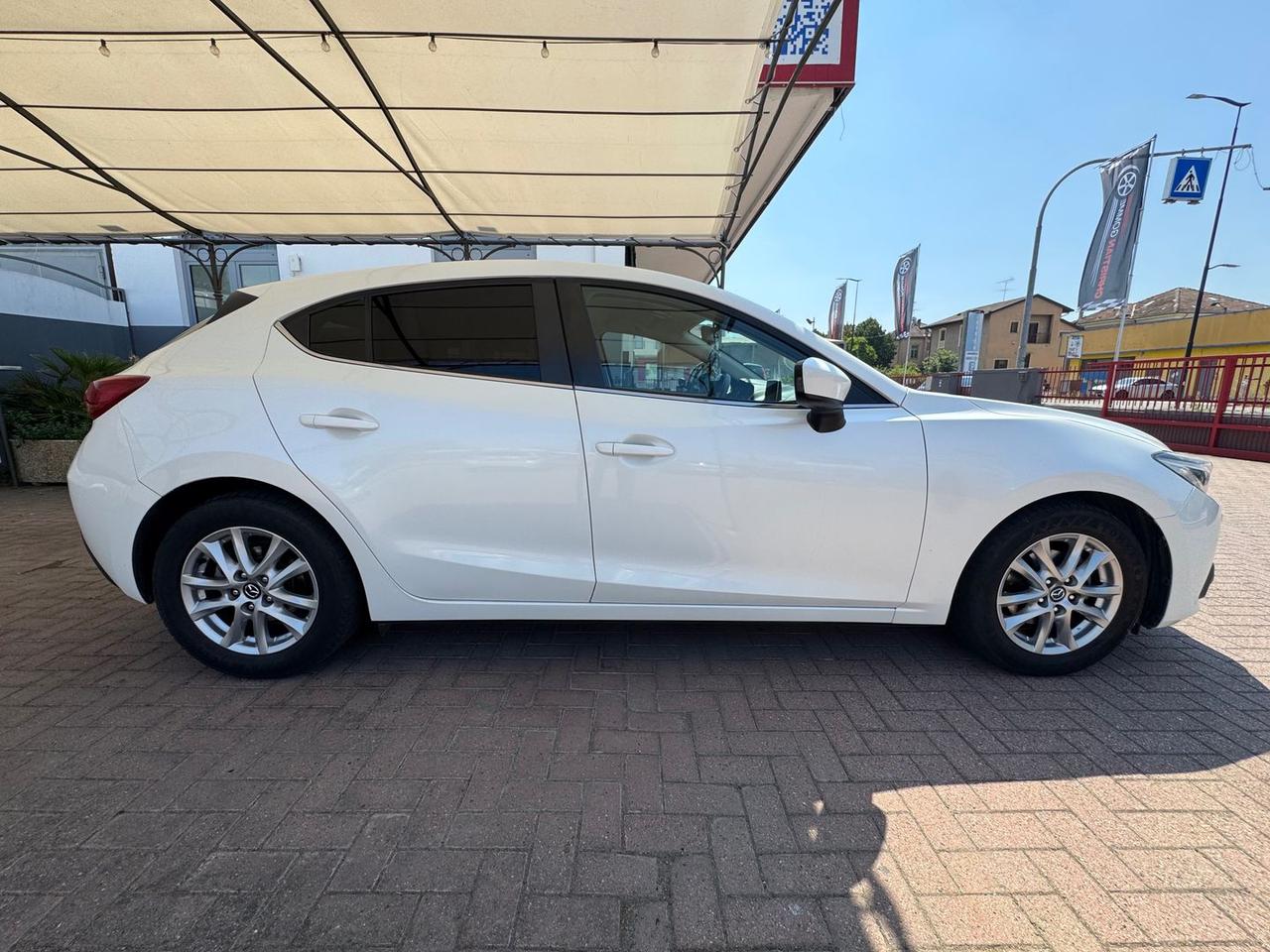 Mazda 3 Evolve 1.5 SkyActiv-G 100 #11621