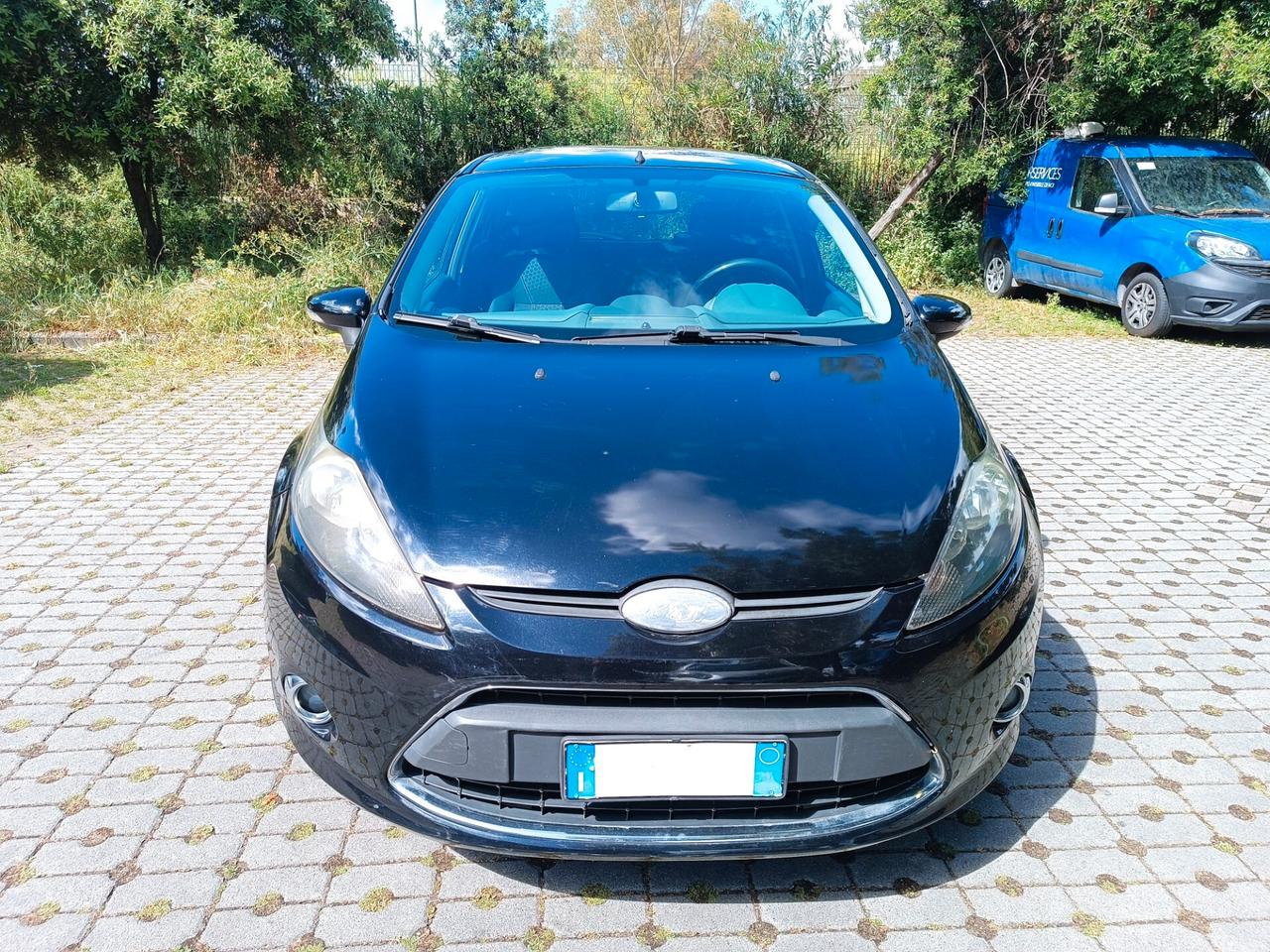 Ford Fiesta 1.4 5 porte GPL