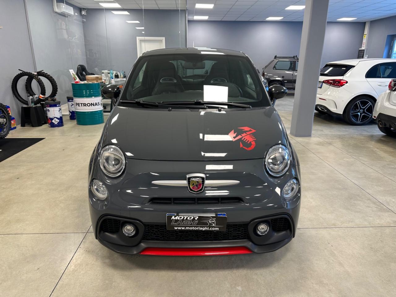 Abarth 695 1.4 Turbo T-Jet XSR Yamaha Limited Edition