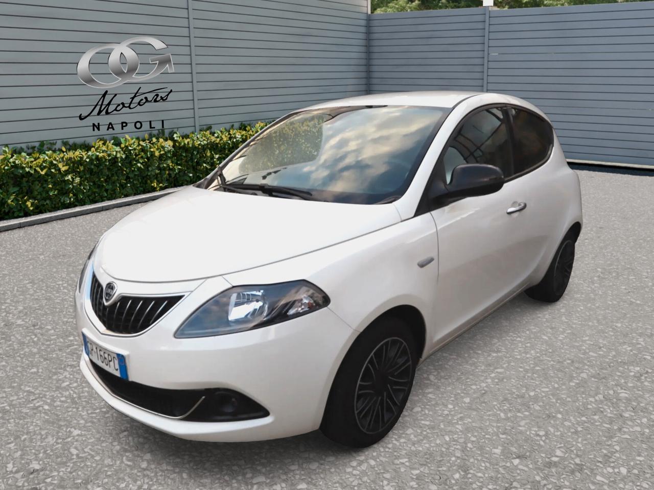 Lancia Ypsilon 1.0cc 70cv S&S Hybrid Gold Plus