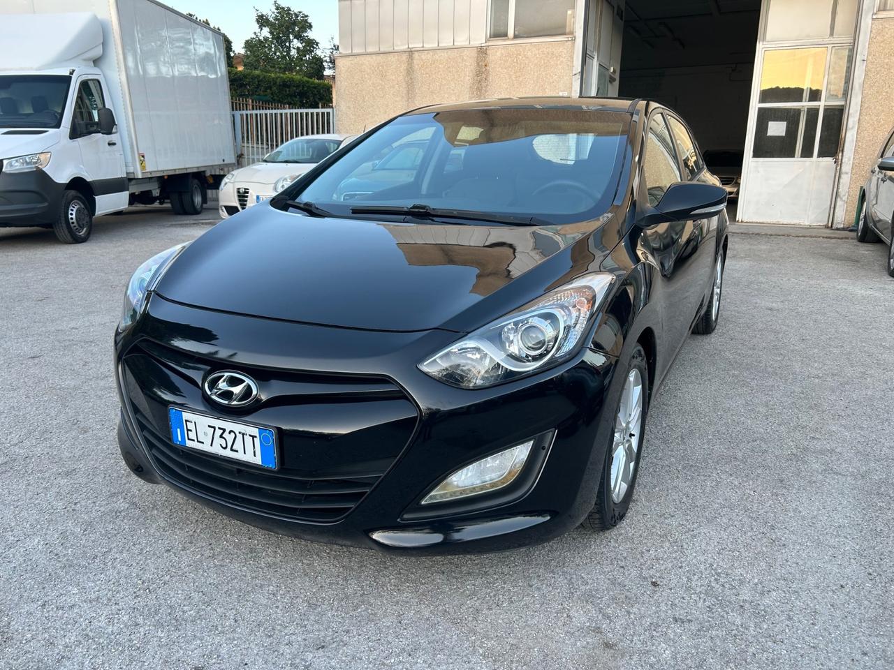 Hyundai i30 1.6 CRDi 5p. 150000km
