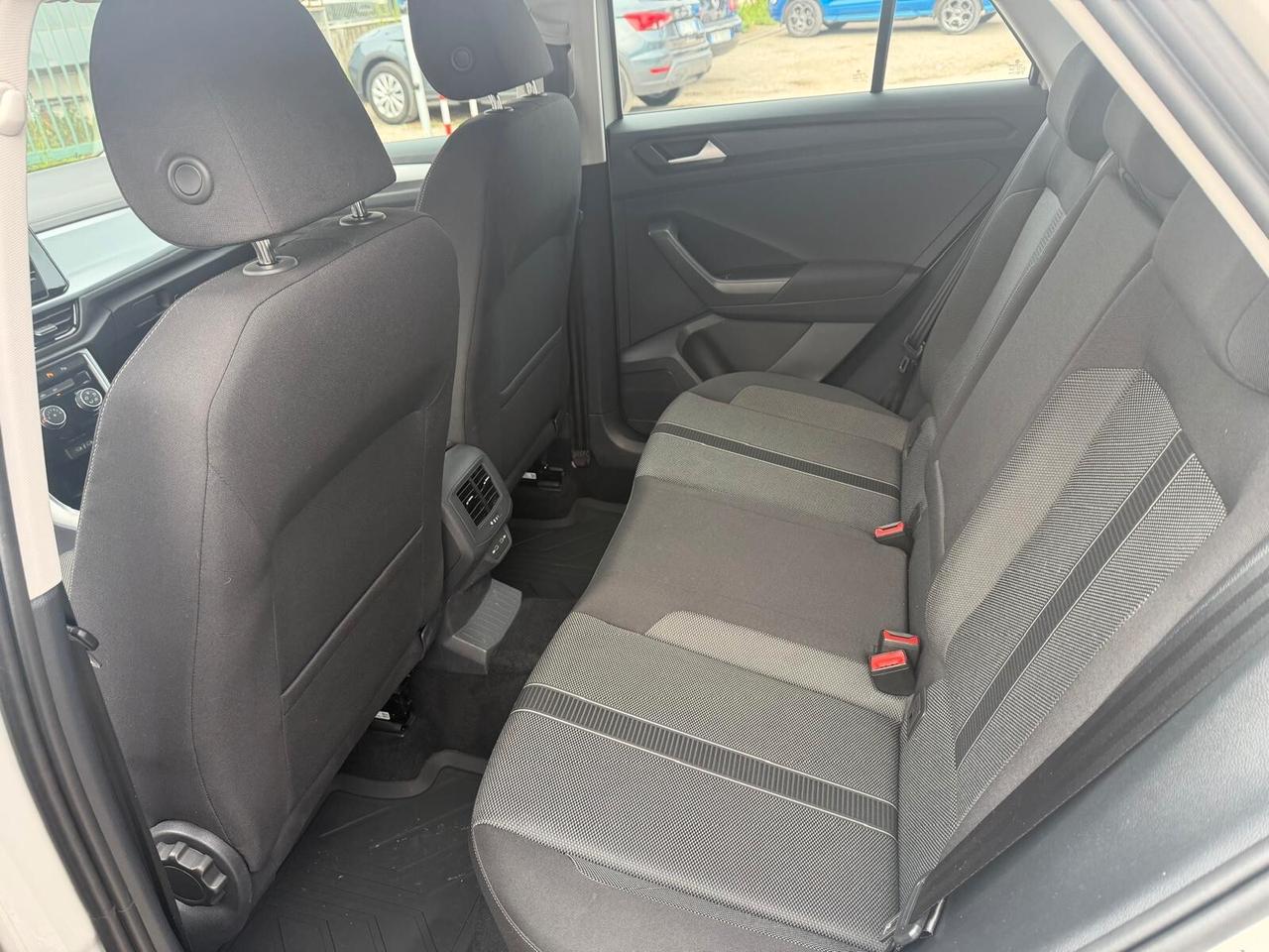 Volkswagen T-Roc 1.0 TSI Life