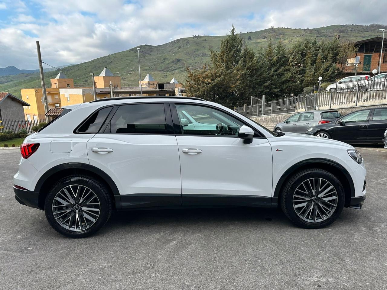Audi Q3 35 TDI S tronic line edition