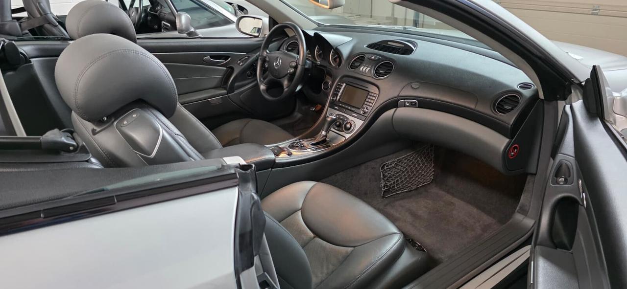 Mercedes-Benz SL350 Roadster