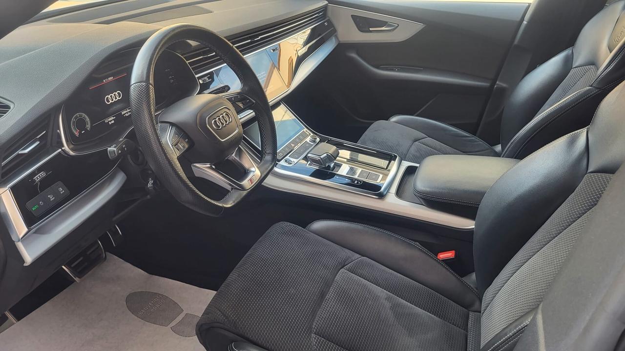 Audi Q8 50 TDI 286 CV Quattro S-Line...