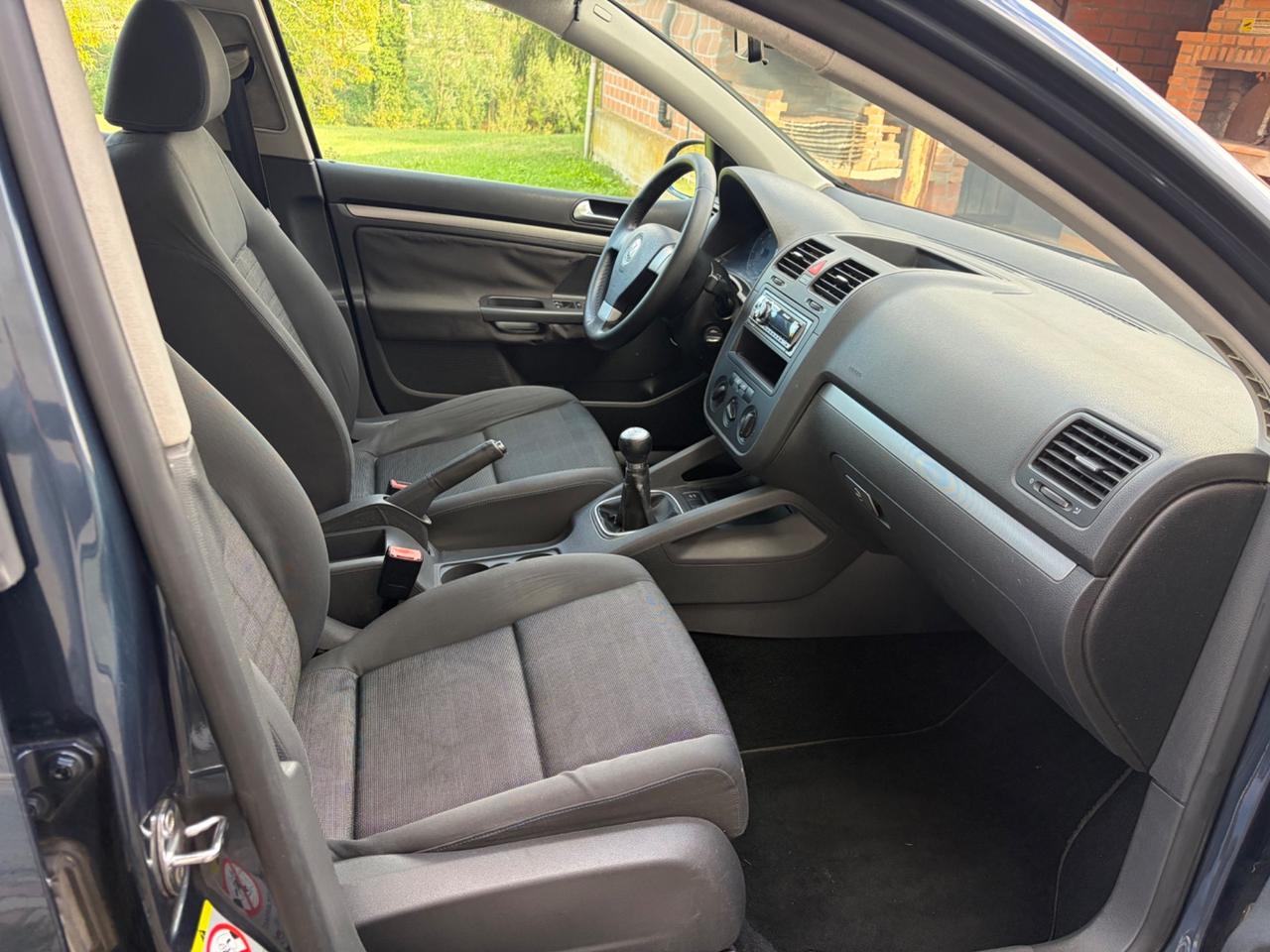 Volkswagen Golf 1.6 GPL