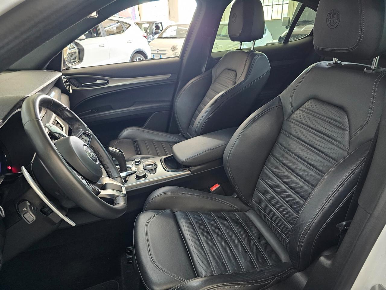 Alfa Romeo Stelvio 2.2 Turbodiesel 160 CV AT8 RWD Veloce