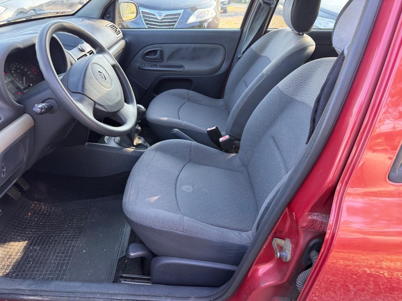 Renault Clio 1.2 16V cat 5 porte Confort Dynamique