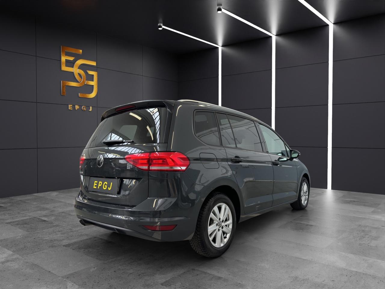 Volkswagen Touran 2.0 TDI 150 CV SCR DSG Executive BlueMotion Tech.