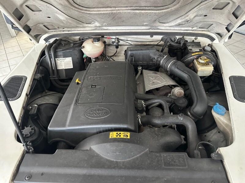 LAND ROVER Defender Defender 90 2.5 Td5 Station...
