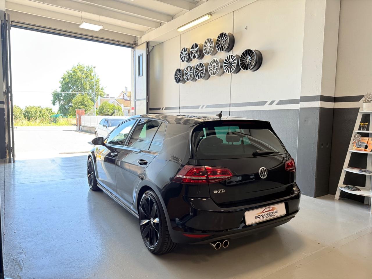 Volkswagen Golf GTD 2.0 TDI DSG