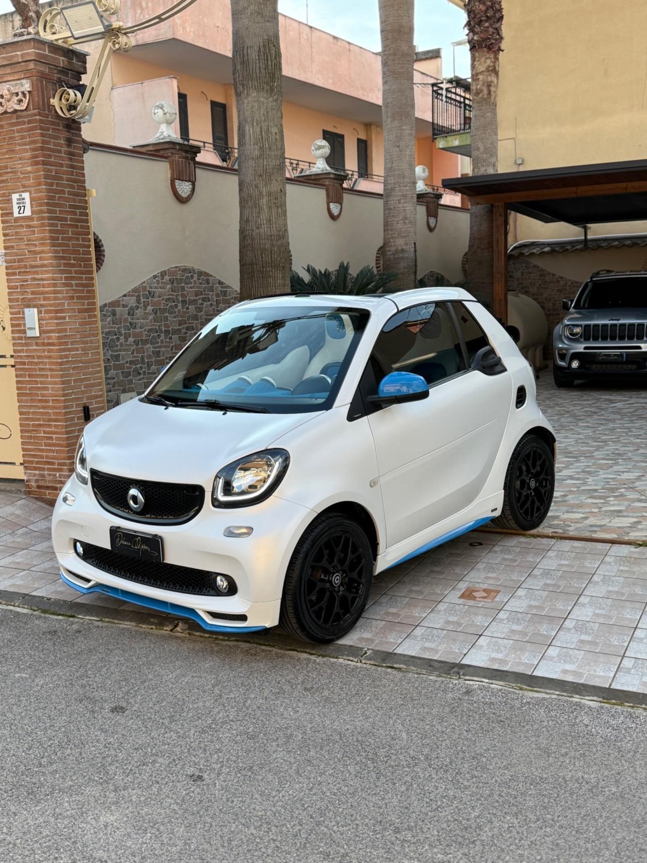 Smart ForTwo 90 0.9T twinamic cabrio Urbanrunner Proxy