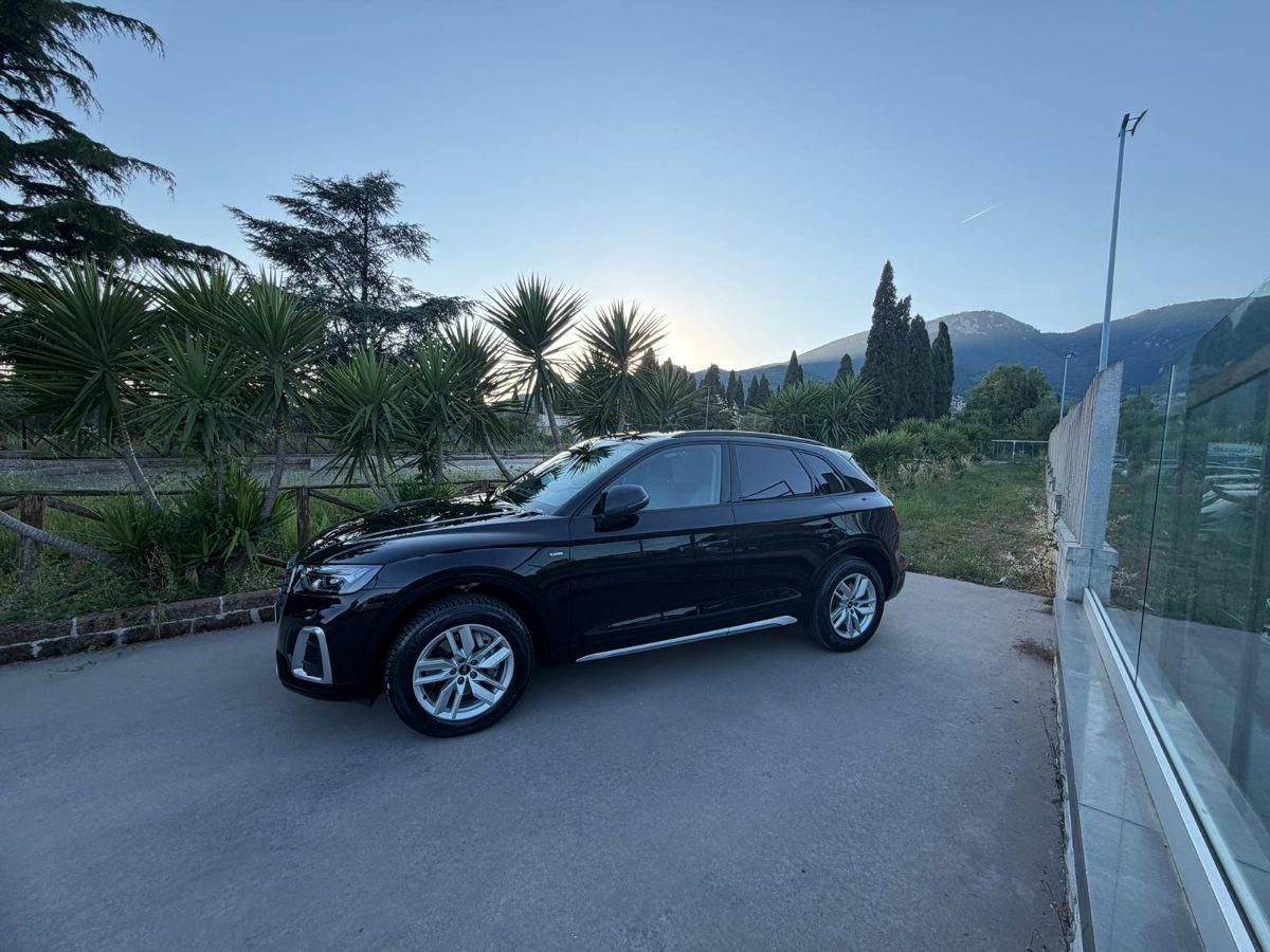 AUDI - Q5 - 40 TDI quattro S tronic S line