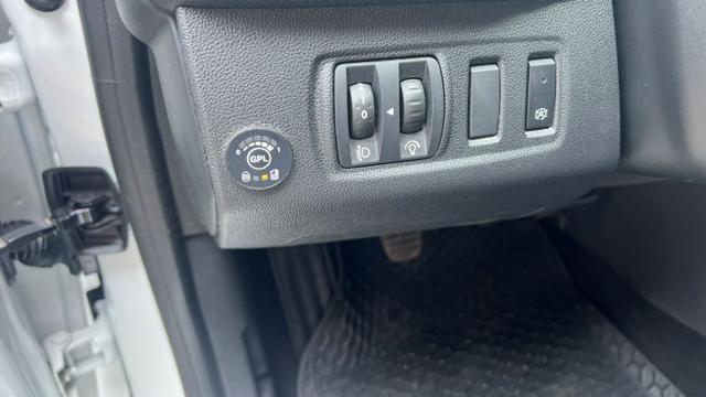 RENAULT Clio TCe 12V 90 CV GPL Start&Stop 5 porte Energy Duel