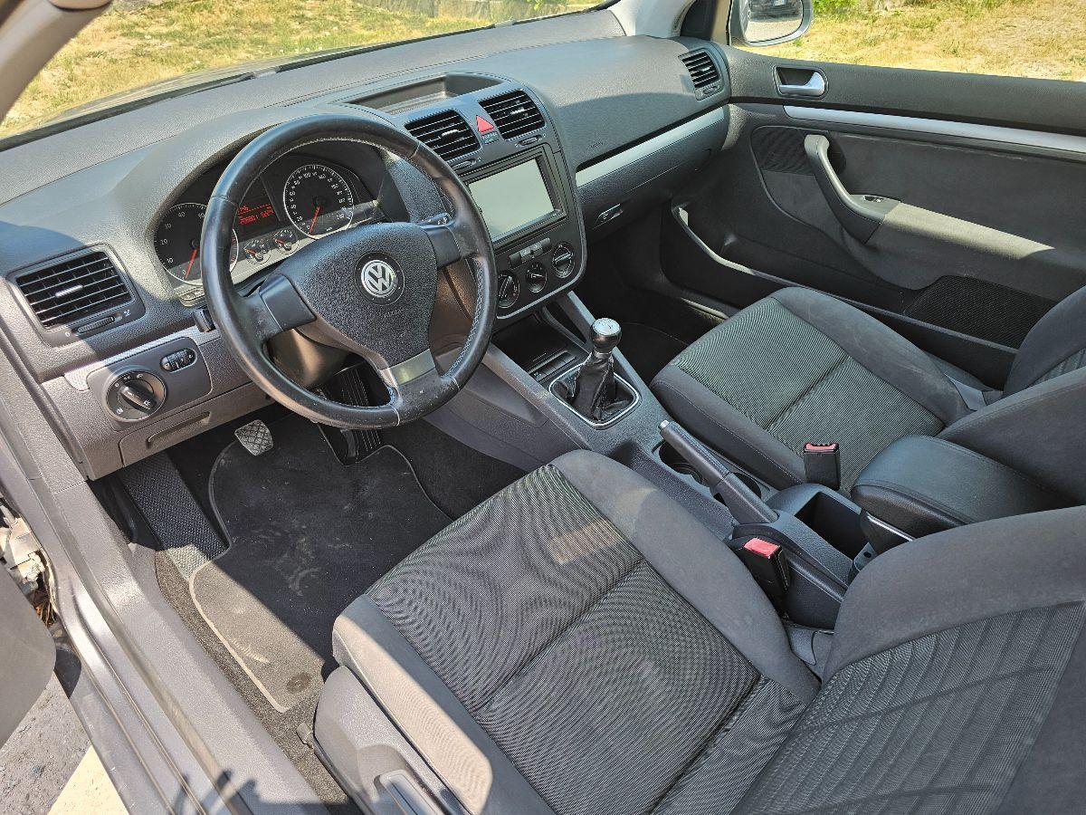 VOLKSWAGEN GOLF 5 1.6 BENZINA 3P GARANZIA 12M