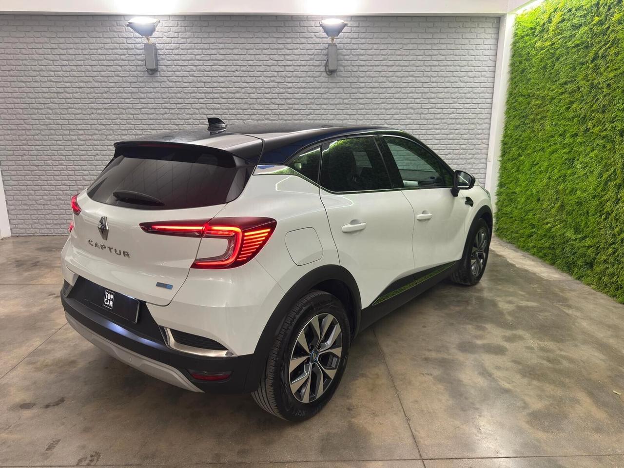Renault Captur Plug-in Hybrid E-Tech 160 CV Intens