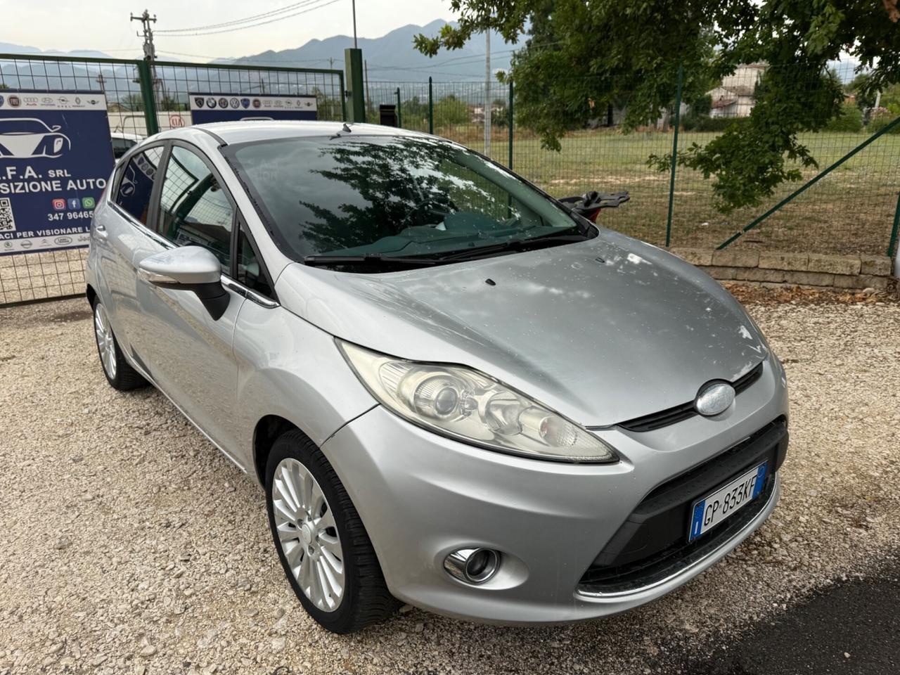 Ford Fiesta 1.4 5 porte GPL Titanium neopatentati