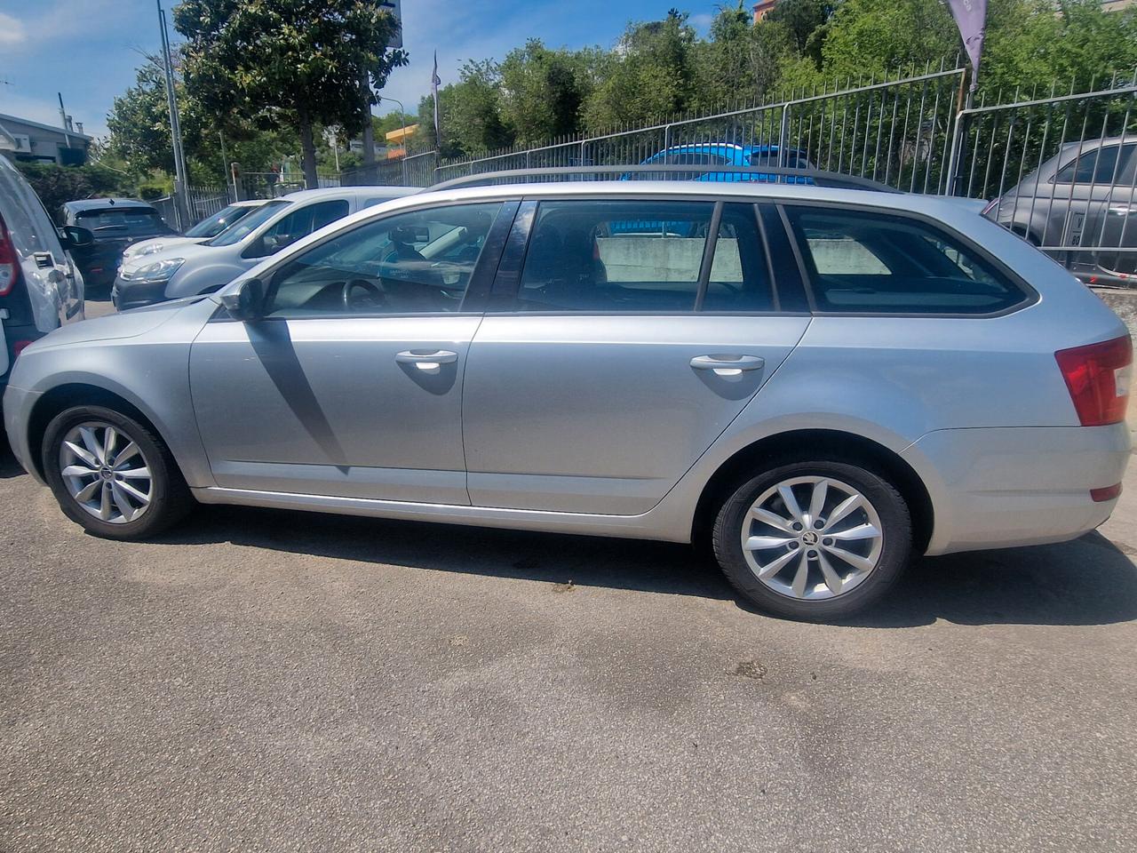 Skoda Octavia 1.6 TDI CR 105 CV Elegance