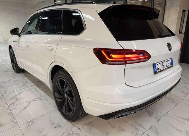 Volkswagen Touareg R-line+Tetto+Pelle+4sterzanti