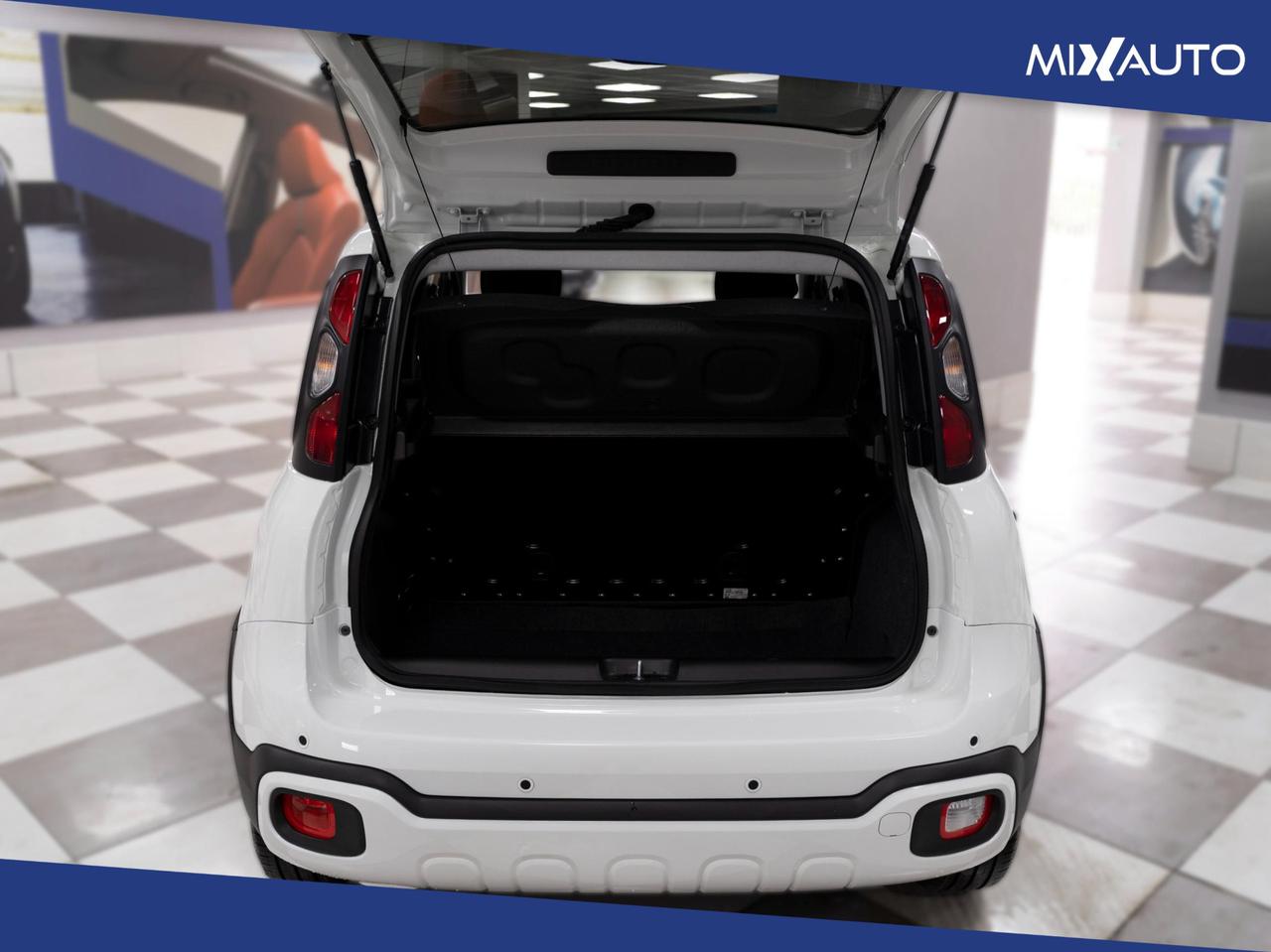 Fiat Panda Pandina Cross 1.0 Firefly Hybrid S&S 70CV