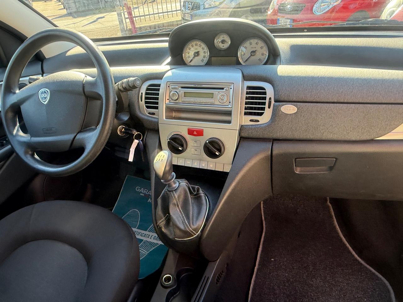 Lancia Ypsilon 1.2 69 CV Elle