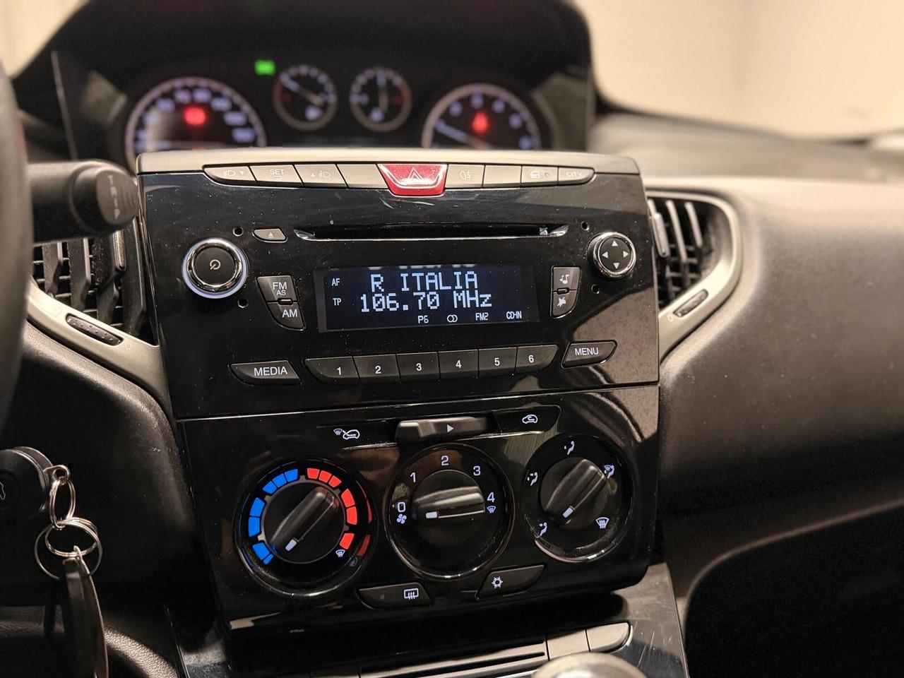 Lancia Ypsilon 1.2 69 CV 5 porte Elle