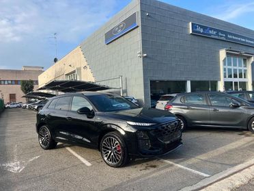 AUDI Q3 2.0 tfsi S line quattro 265cv s-tronic Km 0