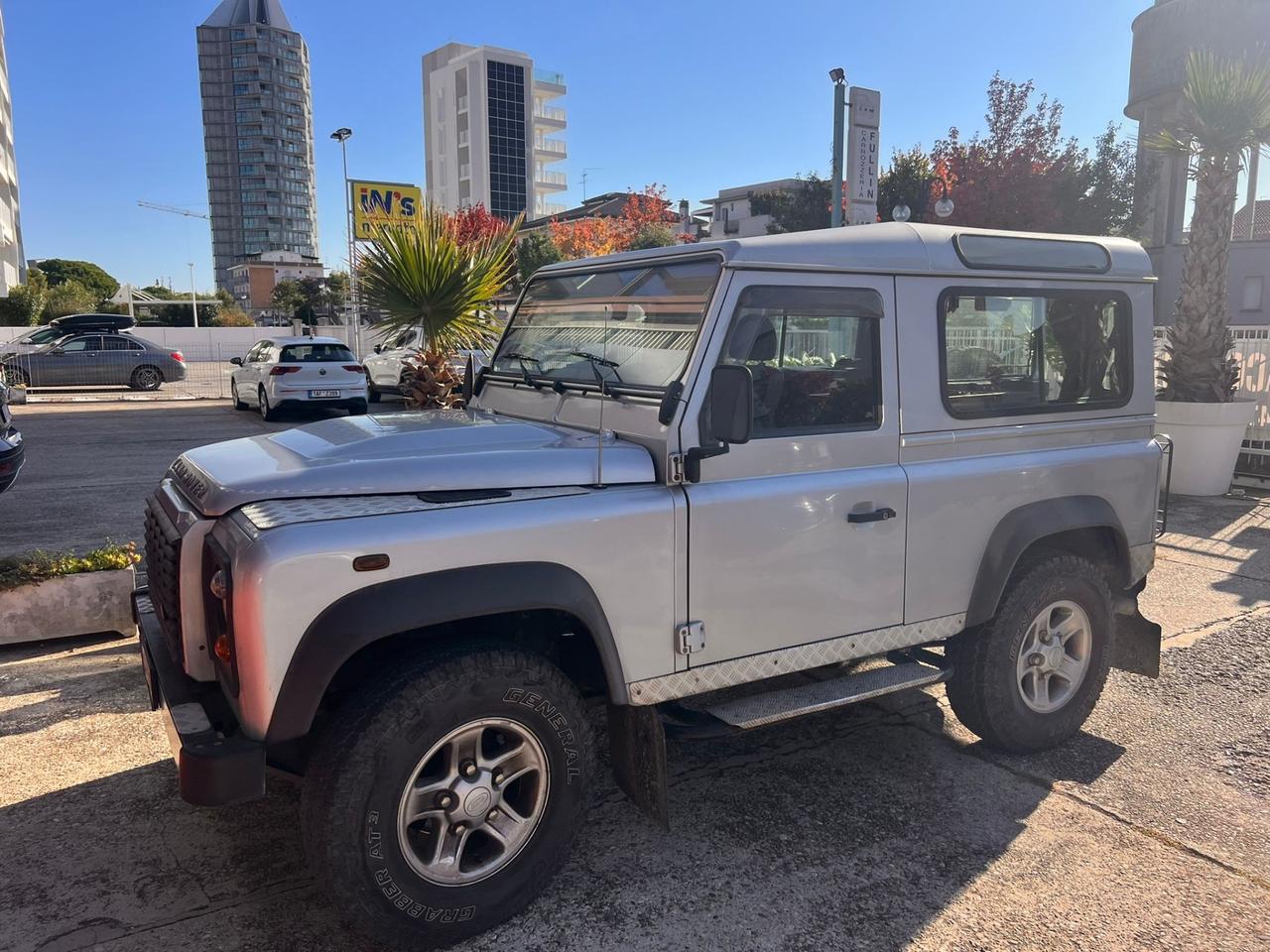 Land Rover Defender 90 2.2 TD4 Pick Up