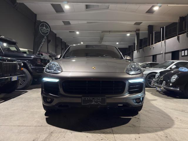 PORSCHE Cayenne 3.0 Diesel Platiunum Edition