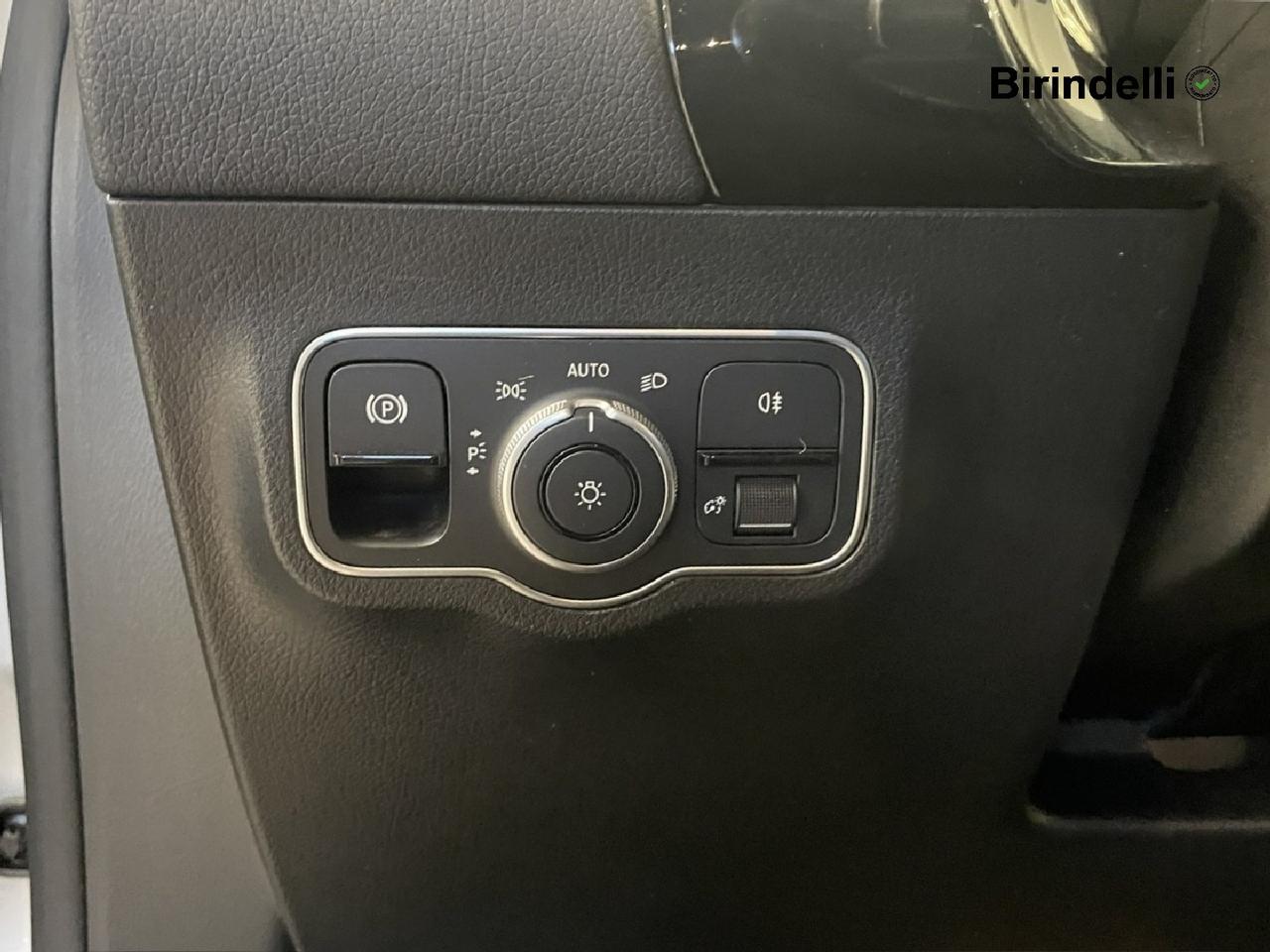 Mercedes-Benz GLA (H247) - GLA 180 d Automatic AMG Line Premium