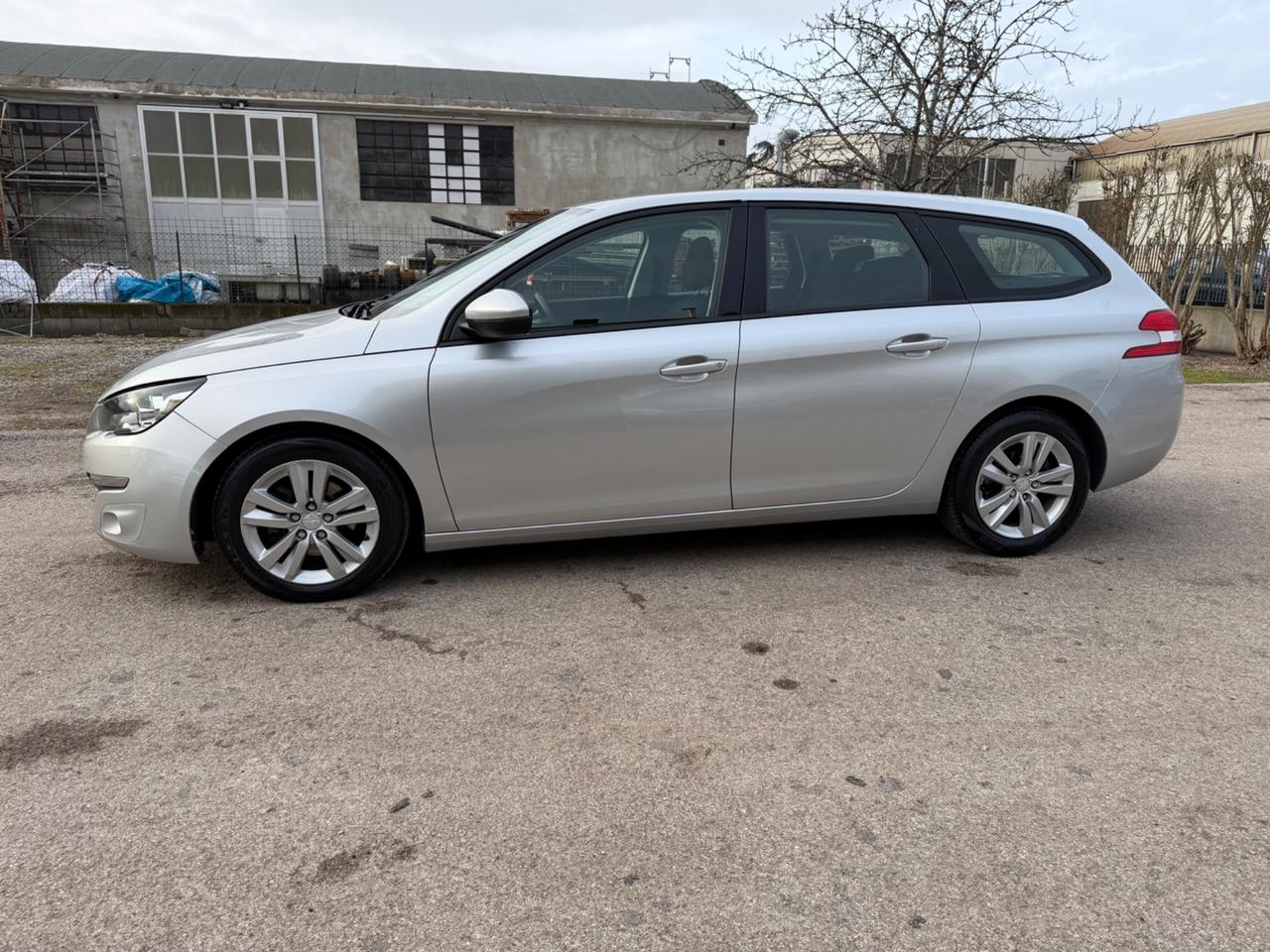 Peugeot 308 BlueHDi 100 S&S SW Active