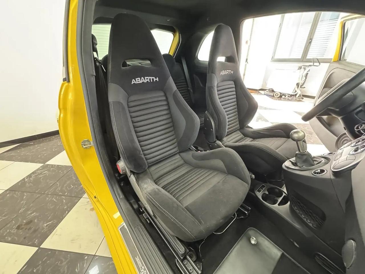 Abarth 595 1.4 Turbo T-Jet 180 CV Competizione