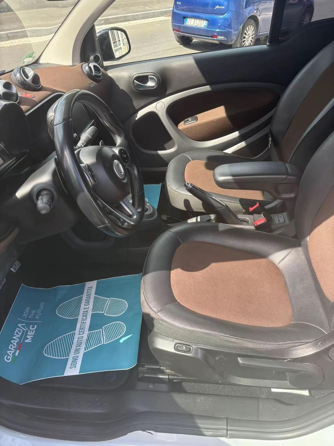 Smart ForTwo 90 0.9 T twinamic cabrio BRABUS Style