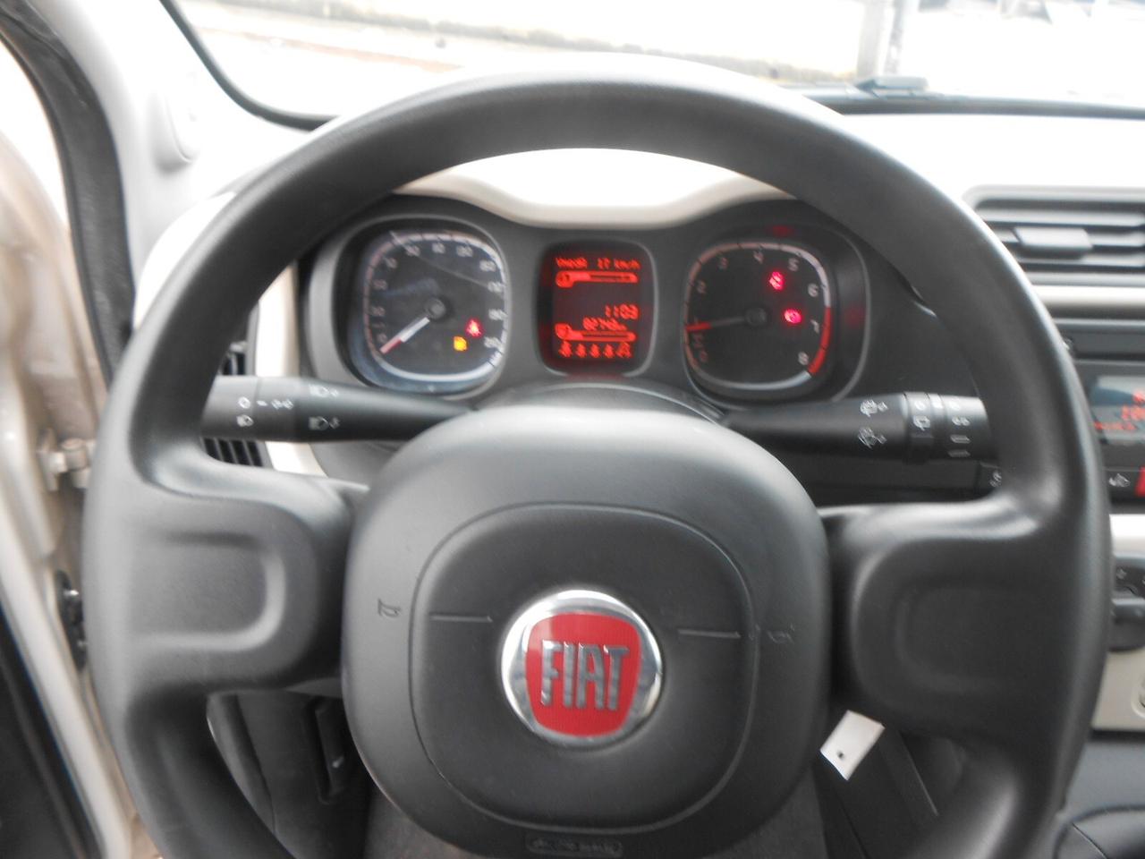 Fiat Panda 1.2 Lounge 69 CV €6