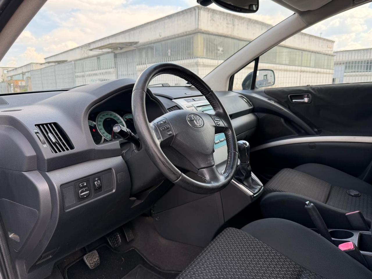 Toyota Corolla Verso D-4D Sol