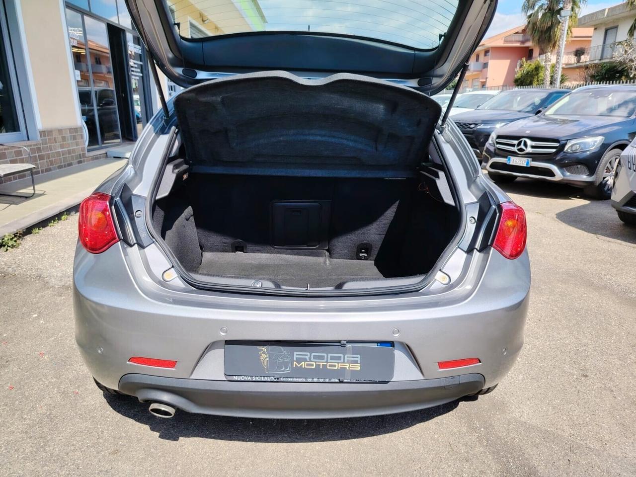 Alfa Romeo Giulietta 1.6 JTDm TCT 120 CV